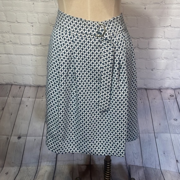 H&M Skirt Blue Pattern Size 16 - Picture 1 of 4